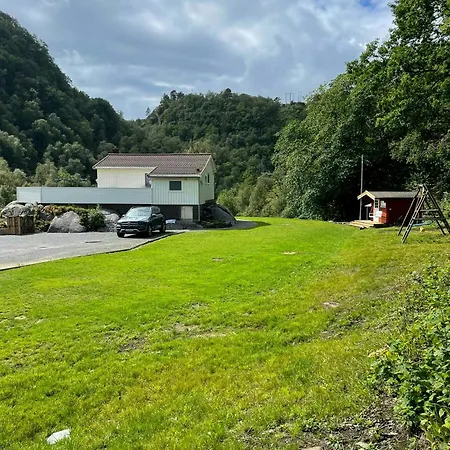Renovated With Outdoor Kitchen Near * Lyngdal