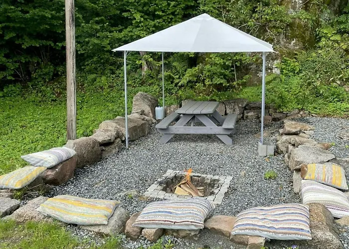 بيت للعطل Renovated With Outdoor Kitchen Near لينغدال